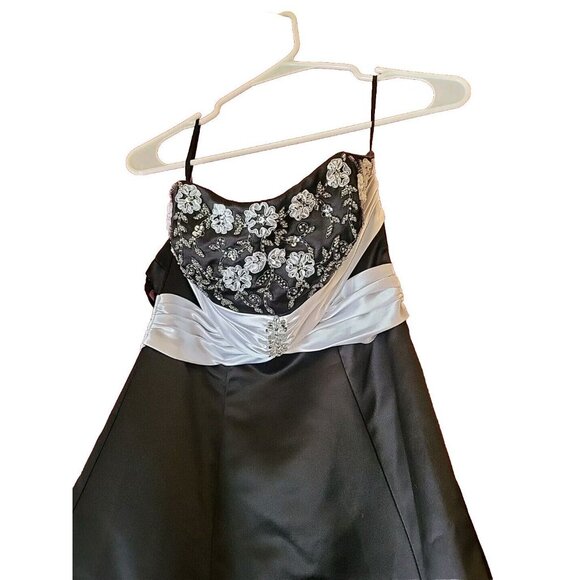 NEW Jump Apparel $200 Strapless Prom Formal Black Dress Size 3 Long NWT Evening - Picture 2 of 4